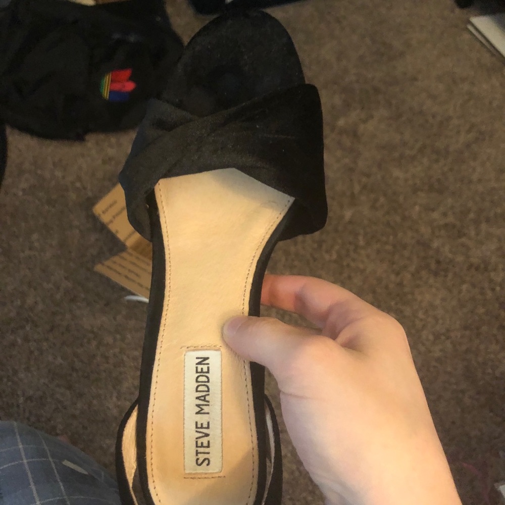 Steve Madden velvet heels ribbon ties :) - Picture 5 of 8